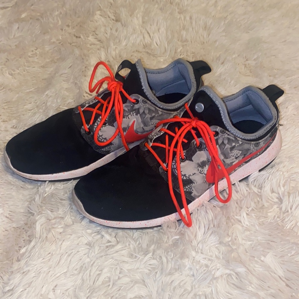 Custom Nike Roshe